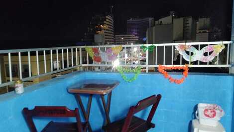 Voy a alquilar un apartamento amueblado justo en la playa para el Carnaval.