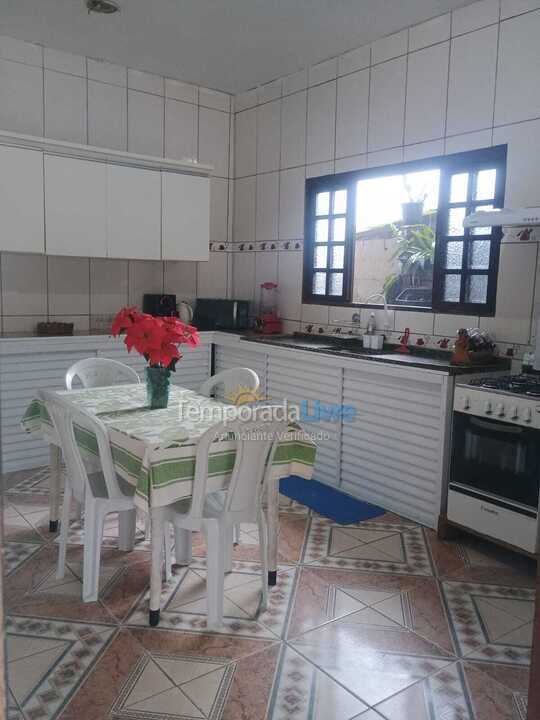 Casa para alquiler de vacaciones em Ubatuba (Maranduba)