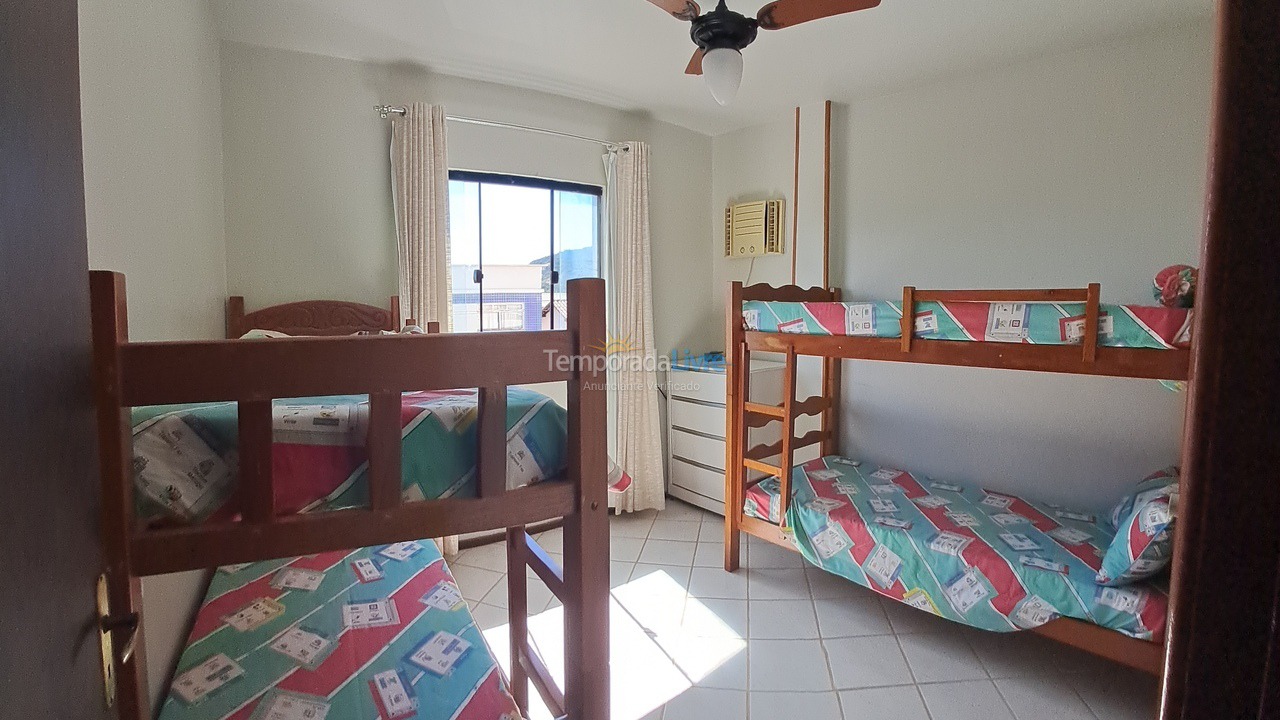 Apartamento para aluguel de temporada em Arraial do Cabo (Prainha)