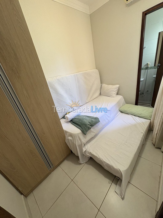 Apartamento para aluguel de temporada em Camaçari (Gurajuba)