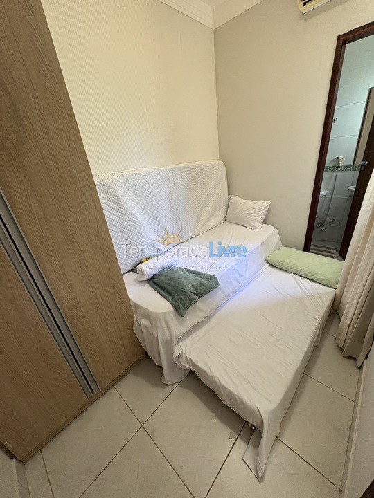 Apartamento para aluguel de temporada em Camaçari (Gurajuba)