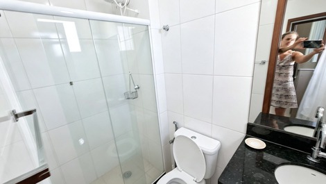 Balcony with sea view, 2 suites, 3 bedrooms, 2 parking spaces, Morro Beach, Guarapari, ES