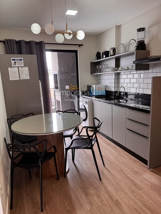 Apartamento para alquiler de vacaciones em Bombinhas (Praia de Bombas)