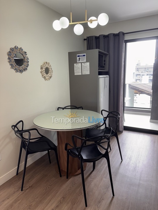 Apartamento para alquiler de vacaciones em Bombinhas (Praia de Bombas)