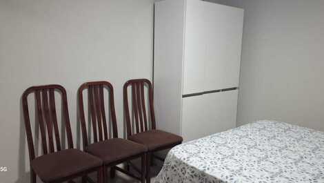Small house with Wi-Fi, air conditioning, and garage.