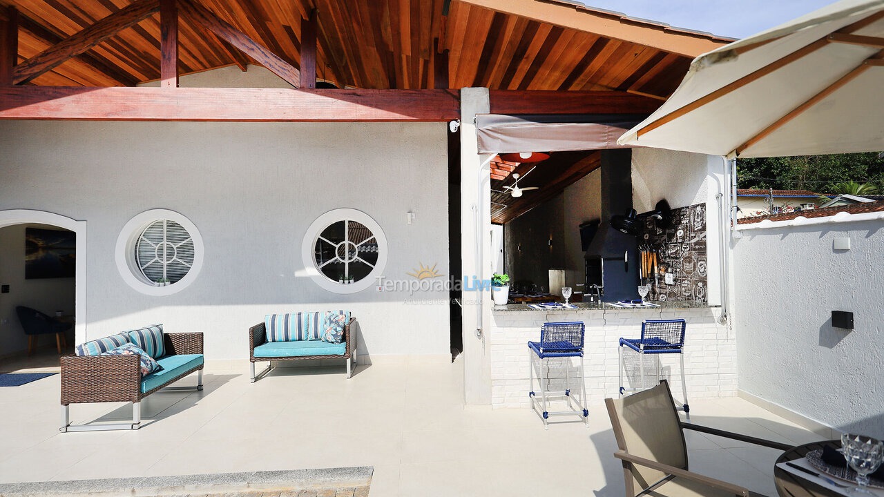 Casa para alquiler de vacaciones em Ubatuba (Enseada)