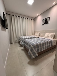 Apartamento con vistas parciales al mar.