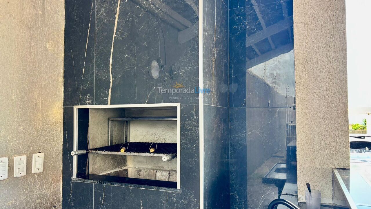 Casa para aluguel de temporada em Aquiraz (Porto das Dunas)