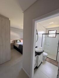 Apartamento moderno cerca de la playa.