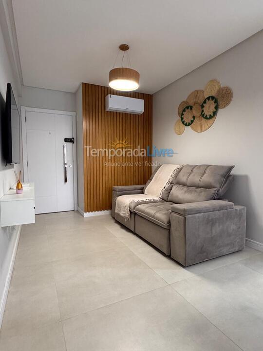 Apartamento para alquiler de vacaciones em Bombinhas (Praia de Bombas)