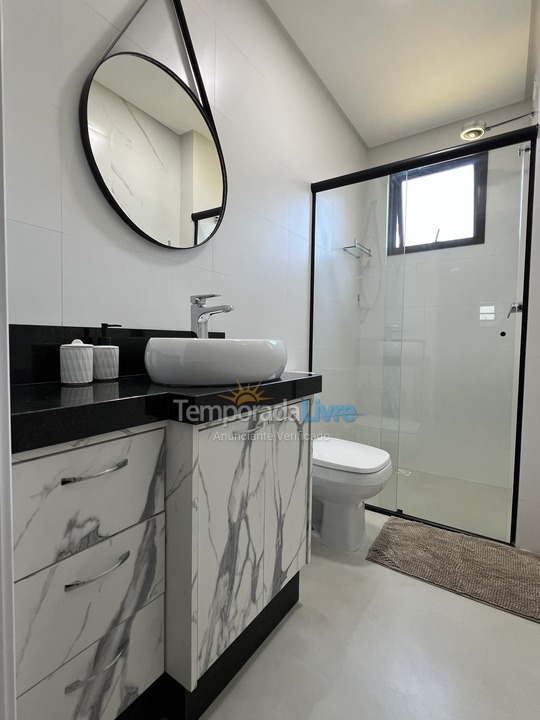 Apartamento para alquiler de vacaciones em Bombinhas (Praia de Bombas)