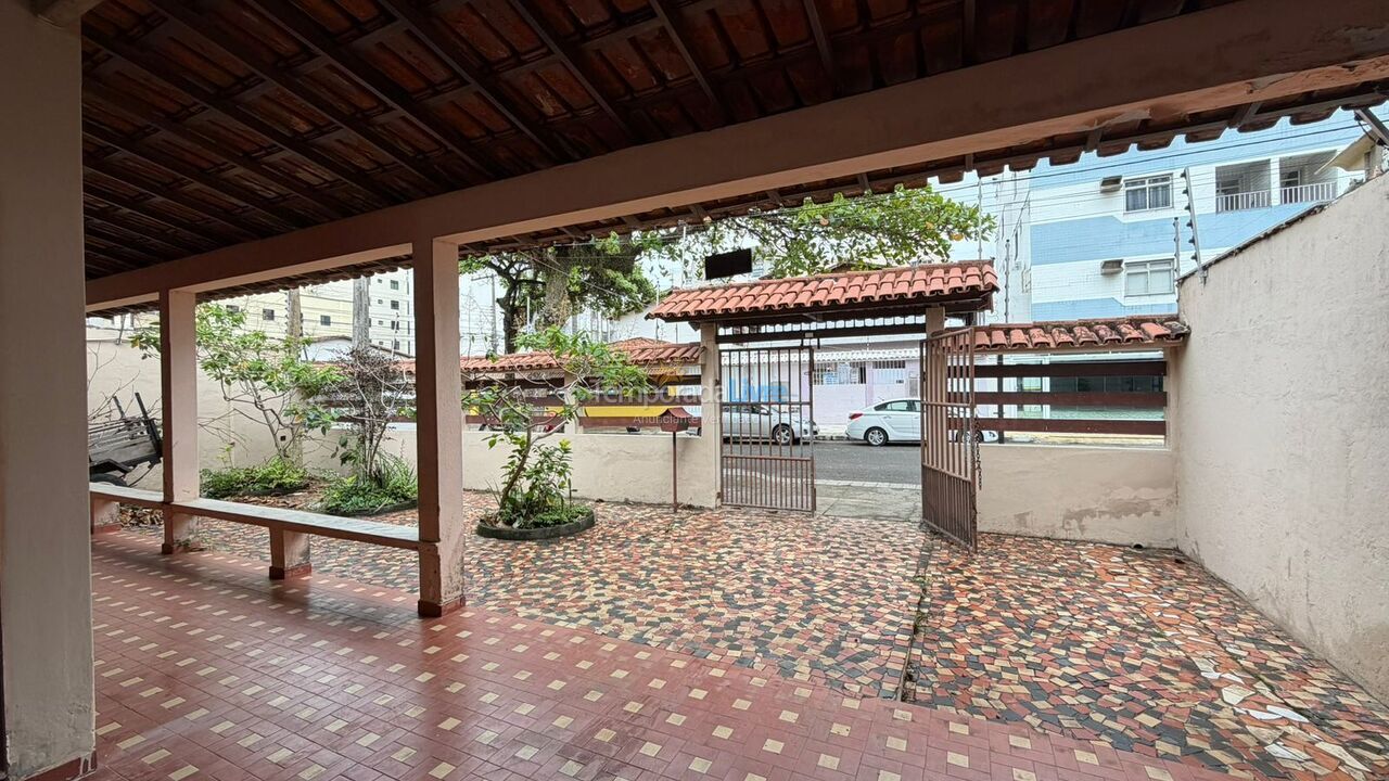 House for vacation rental in Guarapari (Praia do Morro)