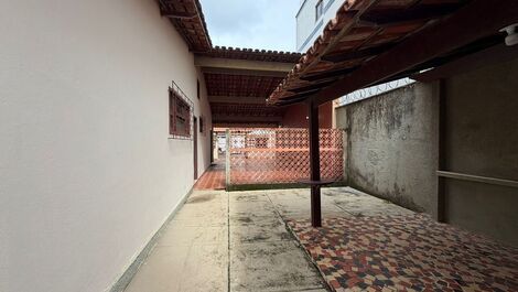 3 bedroom house on Praiana Avenue