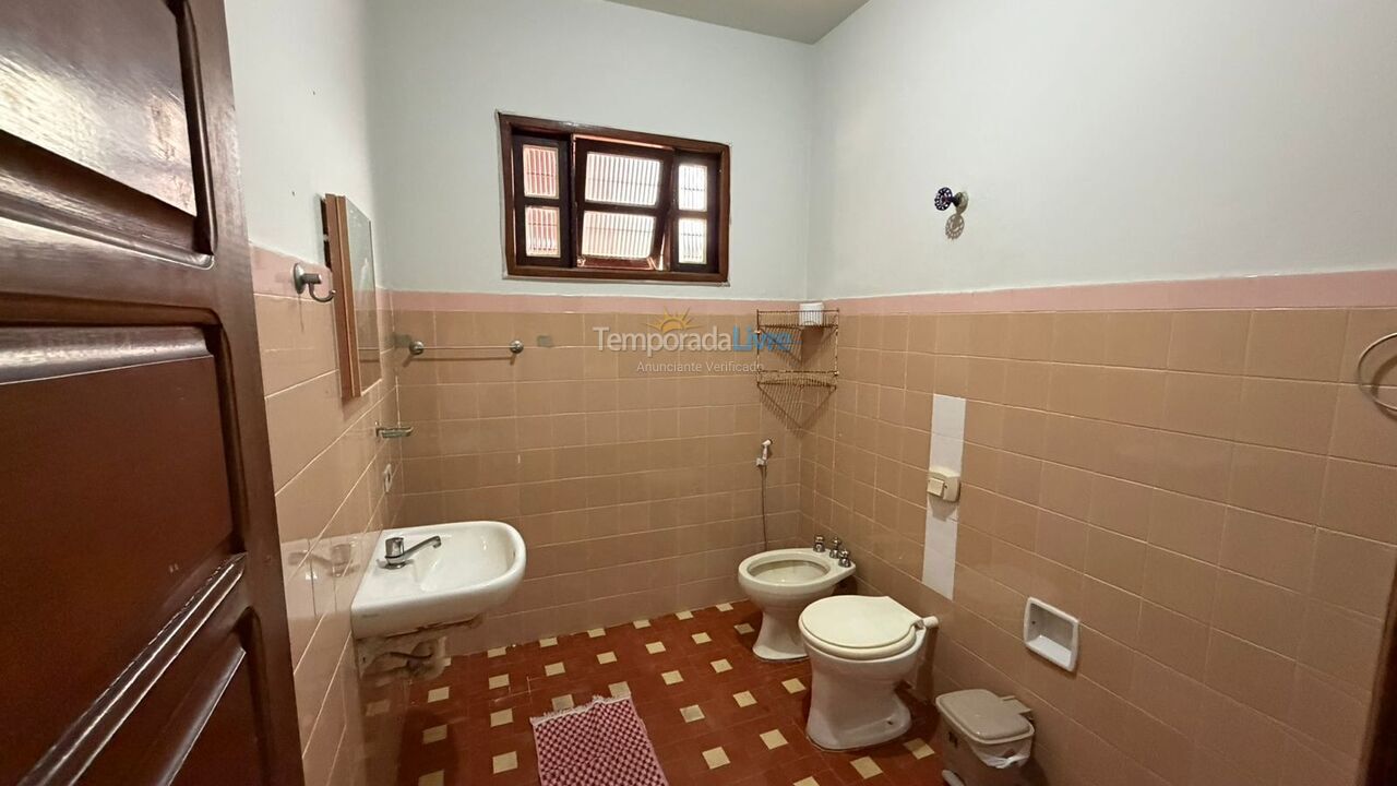 House for vacation rental in Guarapari (Praia do Morro)