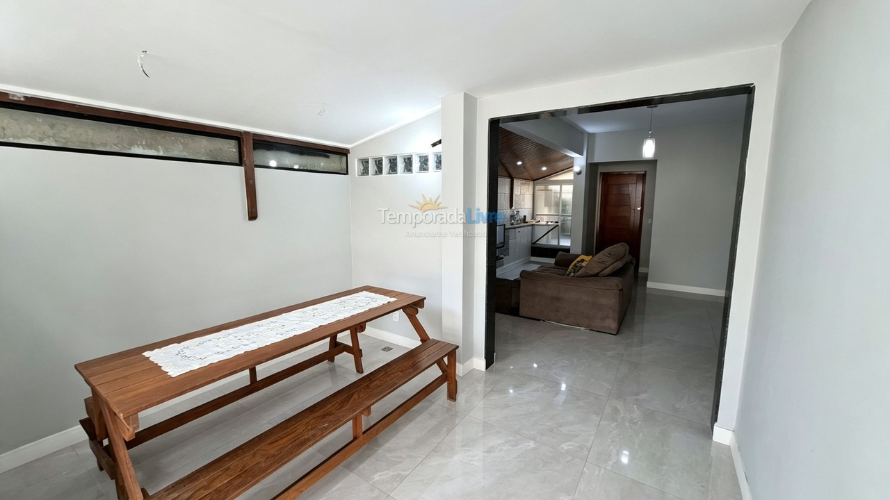 Apartment for vacation rental in Guarapari (Praia do Morro)