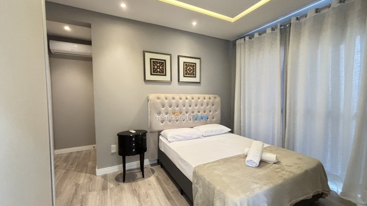 Apartamento para alquiler de vacaciones em Itapema (Meia Praia)
