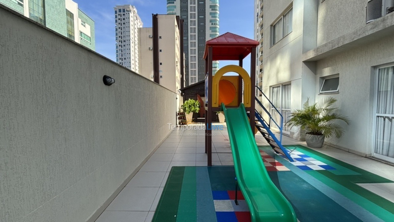 Apartamento para alquiler de vacaciones em Itapema (Meia Praia)