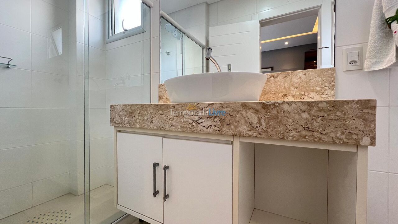 Apartamento para alquiler de vacaciones em Itapema (Meia Praia)
