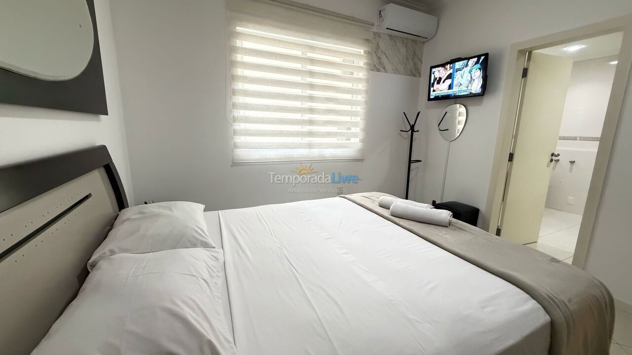 Apartamento para aluguel de temporada em Itapema (Meia Praia)