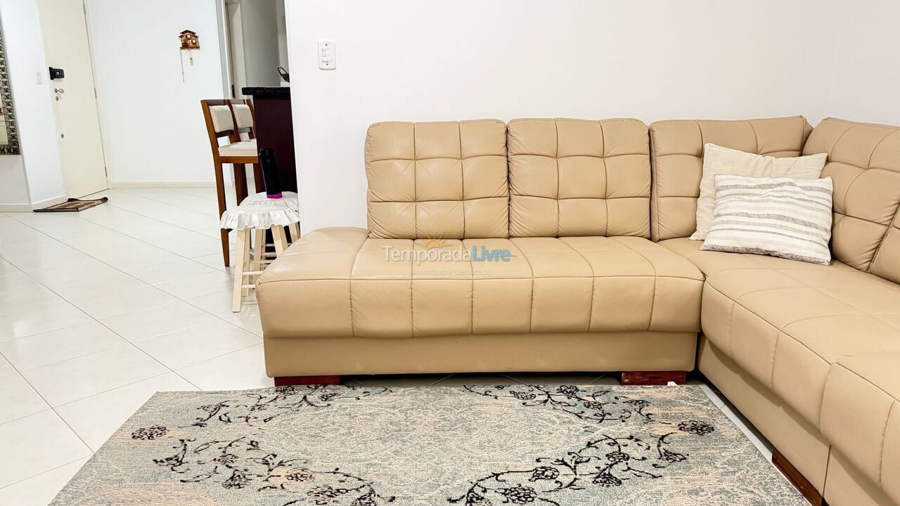 Apartamento para aluguel de temporada em Itapema (Meia Praia)