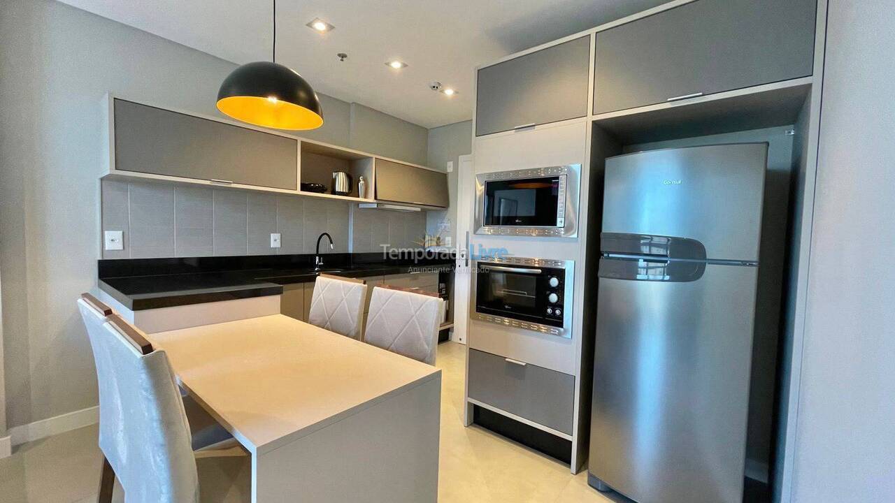 Apartment for vacation rental in Itapema (Centro)