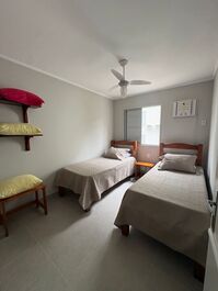 COZY APARTMENT ONE BLOCK FROM PRAIA GRANDE - UBATUBA
