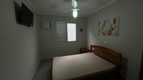 COZY APARTMENT ONE BLOCK FROM PRAIA GRANDE - UBATUBA