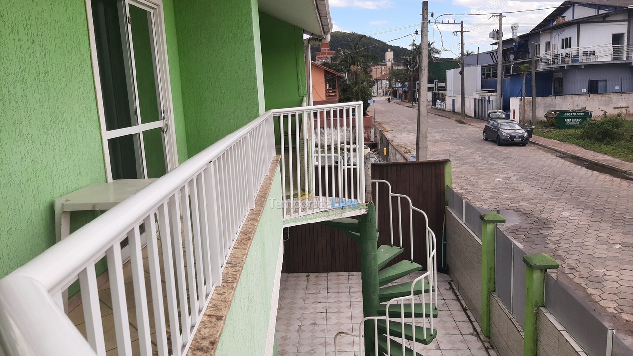 Apartamento para alquiler de vacaciones em Bombinhas (Praia de Bombas)