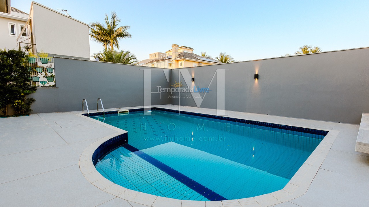 Casa para alquiler de vacaciones em Florianopolis (Jurerê Internacional)