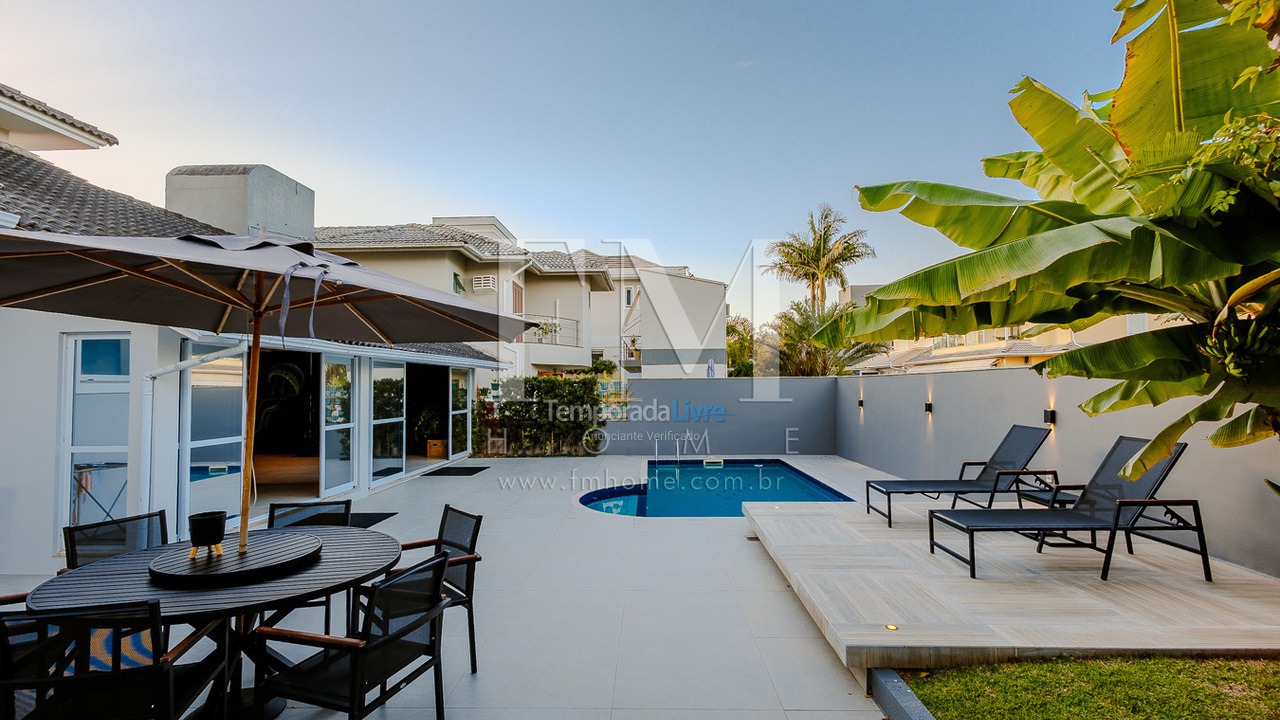 Casa para alquiler de vacaciones em Florianopolis (Jurerê Internacional)