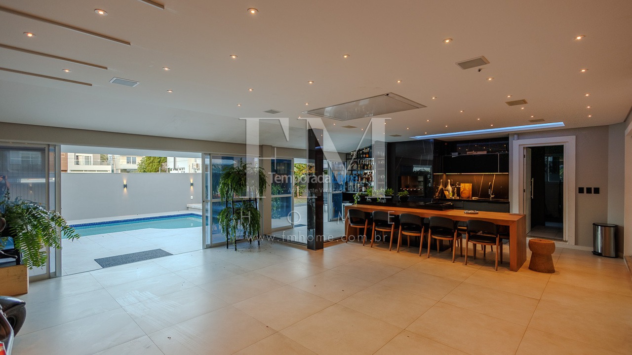 Casa para alquiler de vacaciones em Florianopolis (Jurerê Internacional)