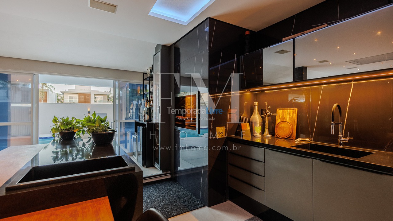 Casa para alquiler de vacaciones em Florianopolis (Jurerê Internacional)