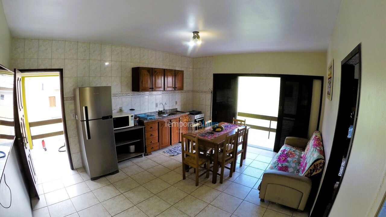Apartment for vacation rental in Garopaba (Praia da Ferrugem)
