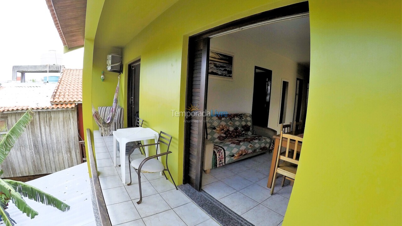 Apartment for vacation rental in Garopaba (Praia da Ferrugem)