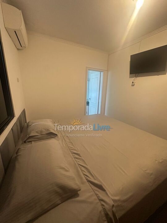 Apartment for vacation rental in Guarujá (Enseada)