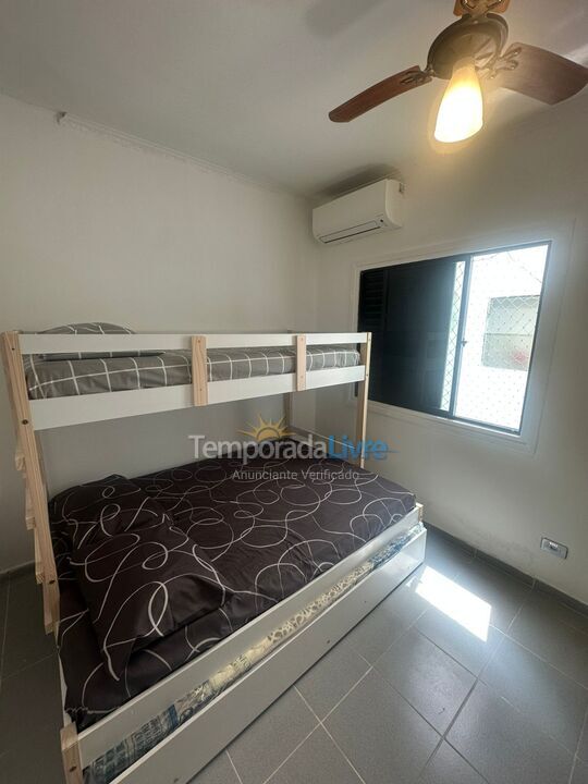 Apartment for vacation rental in Guarujá (Enseada)