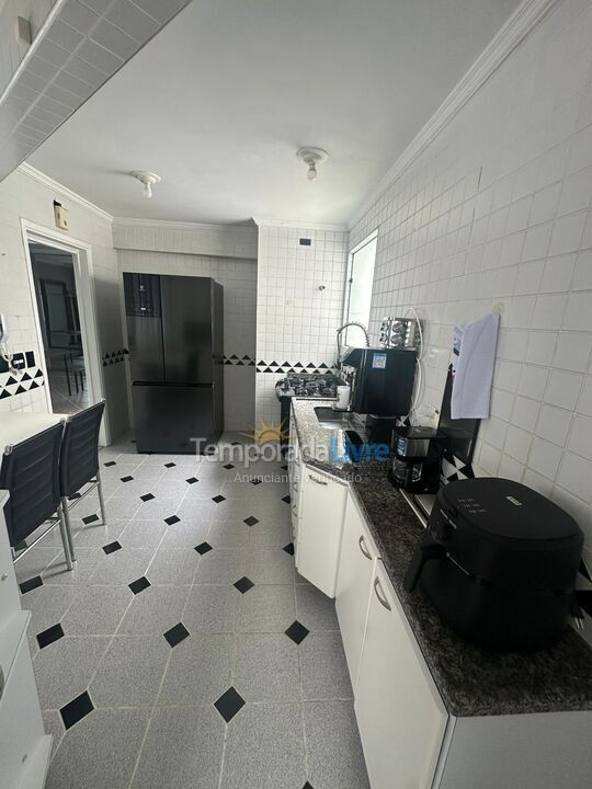 Apartment for vacation rental in Guarujá (Enseada)
