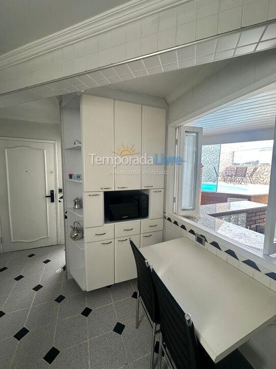 Apartment for vacation rental in Guarujá (Enseada)