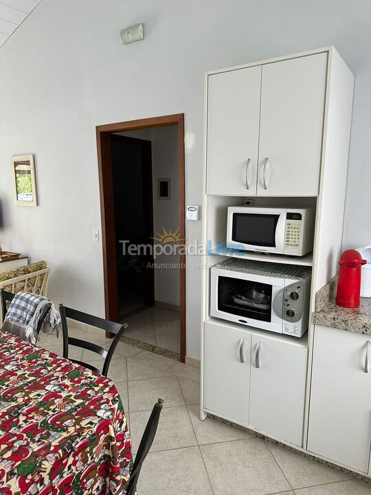 Casa para aluguel de temporada em Bombinhas (Canto Grande)