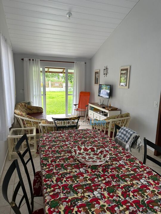 Casa para aluguel de temporada em Bombinhas (Canto Grande)