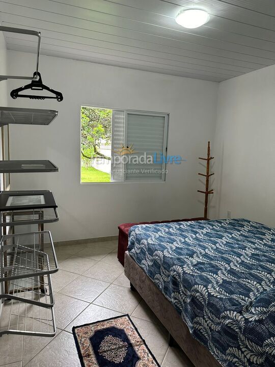 Casa para aluguel de temporada em Bombinhas (Canto Grande)