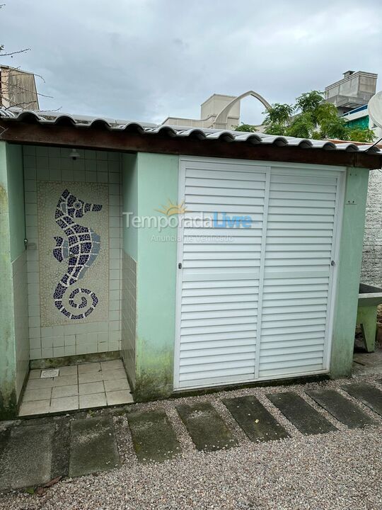 Casa para aluguel de temporada em Bombinhas (Canto Grande)