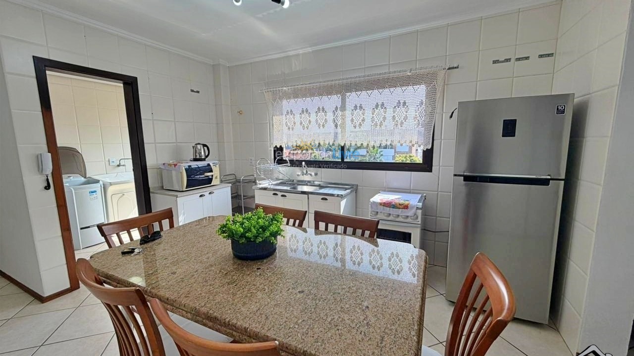 Apartamento para aluguel de temporada em Torres (Praia da Cal)