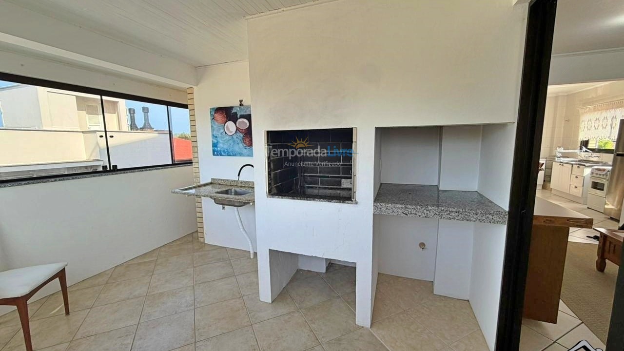 Apartamento para aluguel de temporada em Torres (Praia da Cal)