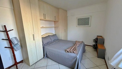 RÉVEILLON 2027 - APARTAMENTO C/ 2 QUARTOS - 3 QUADRAS - PRAIA DA CAL