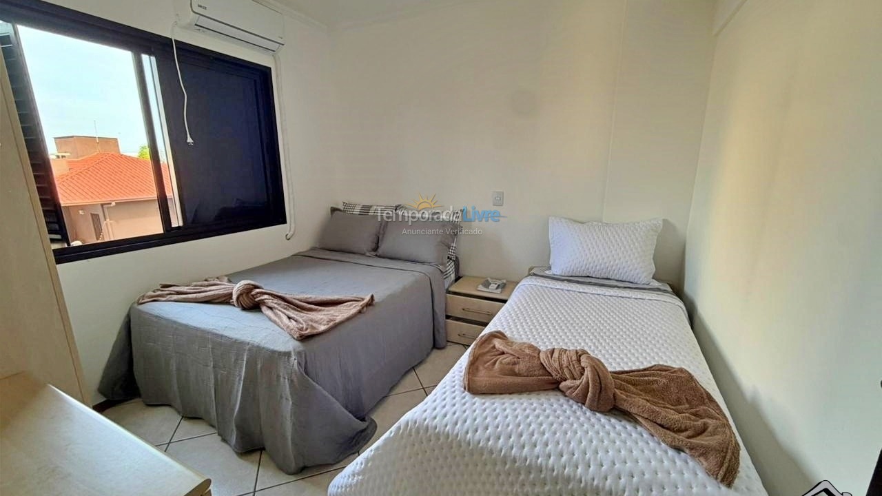 Apartamento para aluguel de temporada em Torres (Praia da Cal)