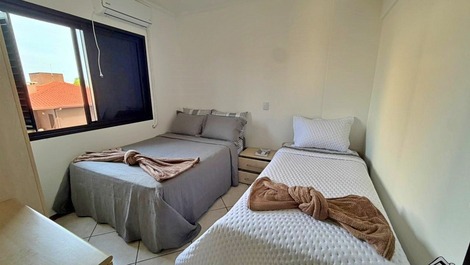 RÉVEILLON 2027 - APARTAMENTO C/ 2 QUARTOS - 3 QUADRAS - PRAIA DA CAL