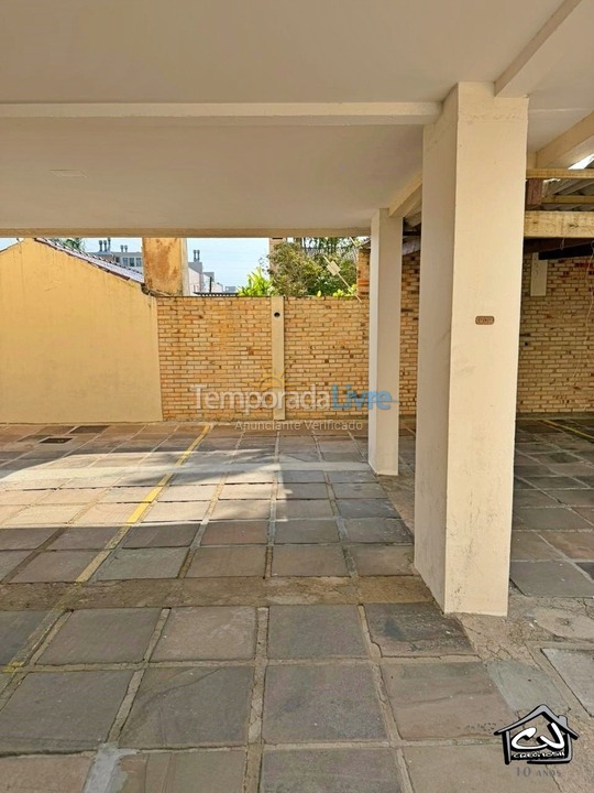 Apartamento para aluguel de temporada em Torres (Praia da Cal)
