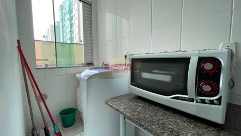 Apartamento a 80 metros del mar, alquiler de temporada en Meia Praia, Itapema.