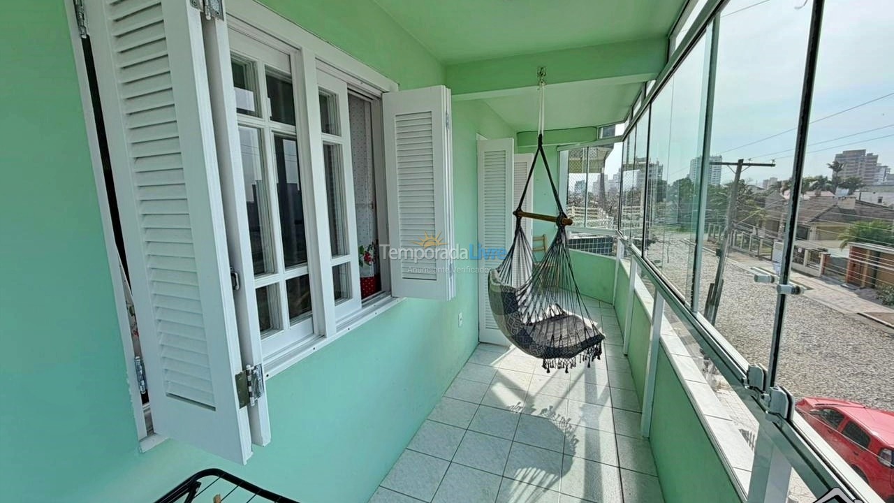 Apartamento para aluguel de temporada em Torres (Praia da Cal)